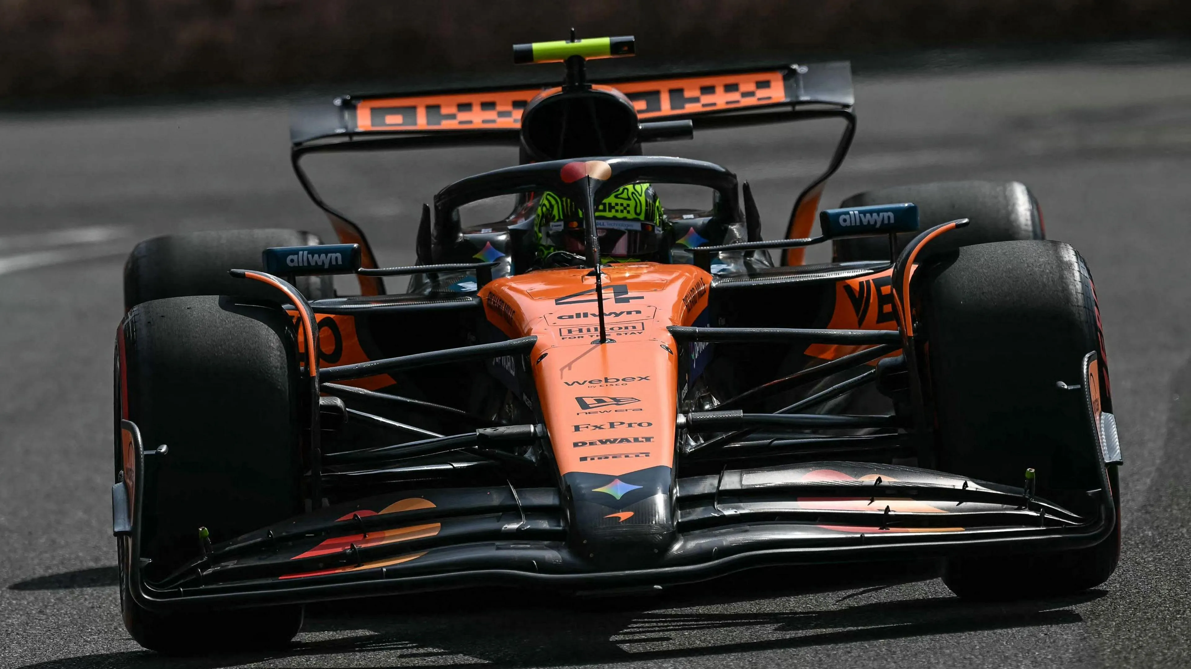 Norris Edges Out Piastri in Baku FP1